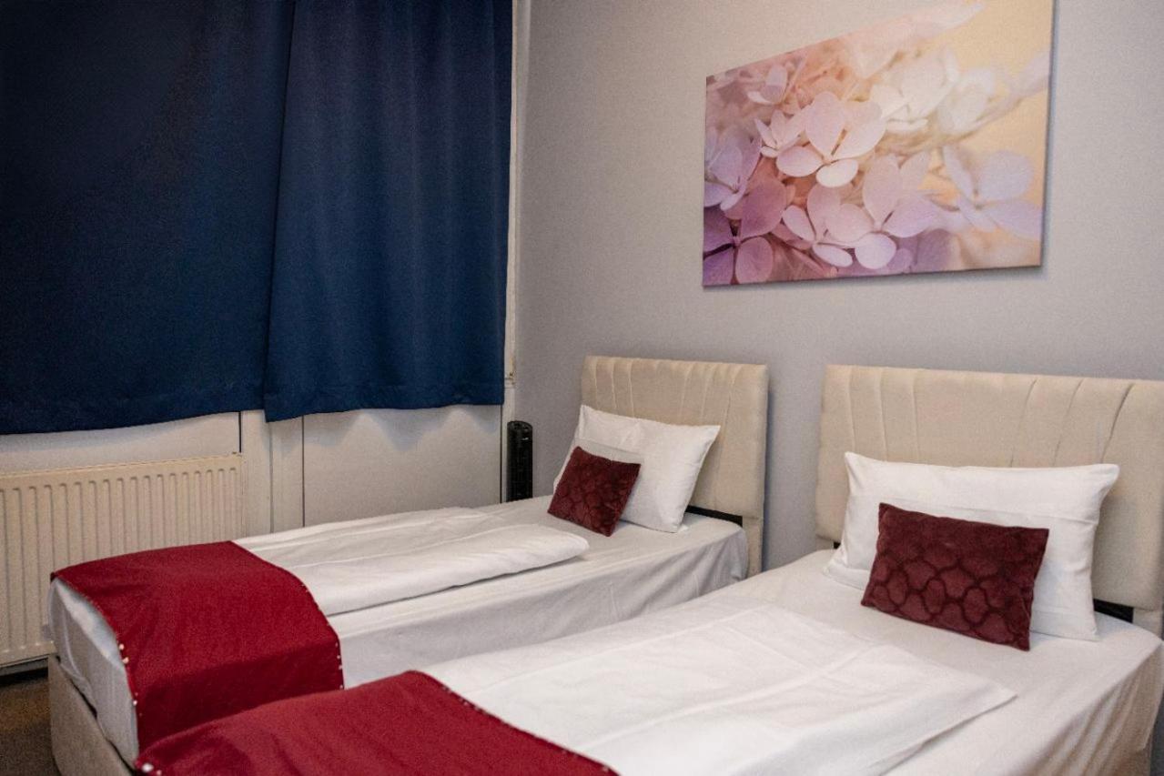 Twinhof Hotel Hamburg Bagian luar foto